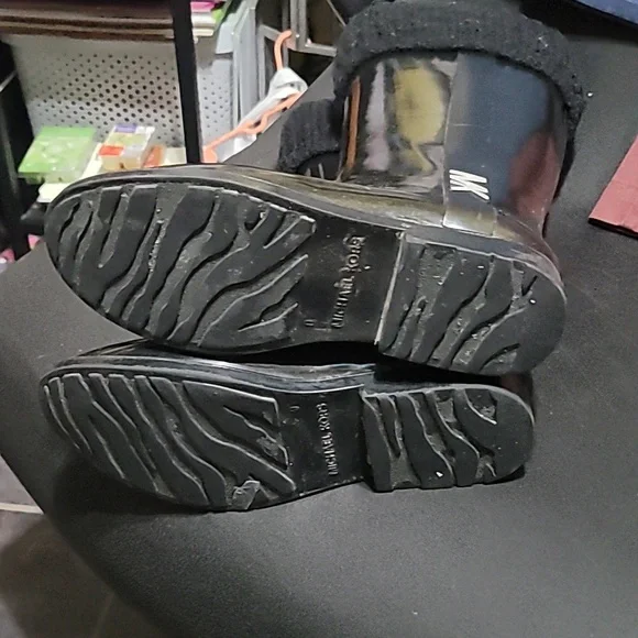 Michael Kors Rain/Winter Boots Size 9 Womens - Picture 4 of 5